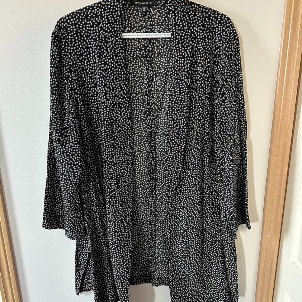 Flowly black kimono style blazer